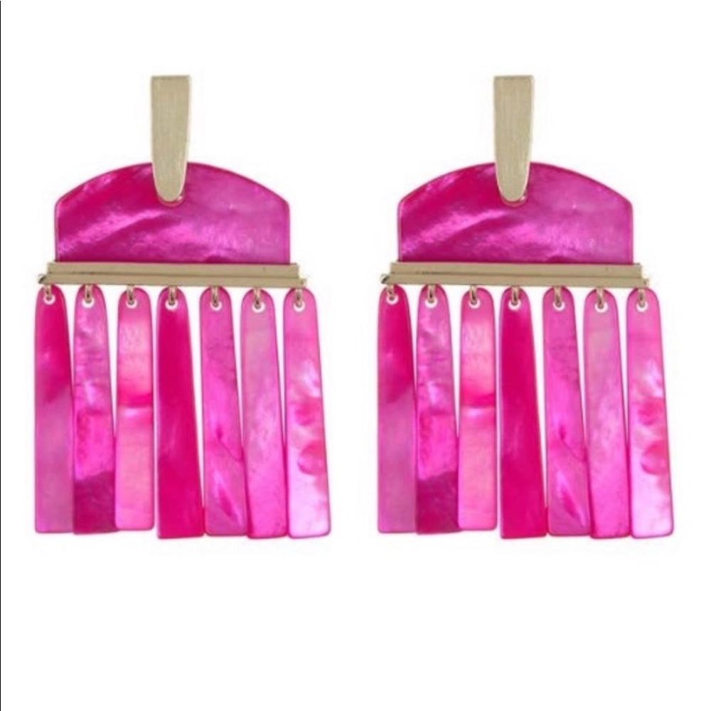 Kendra Scott “Pearl Layne” earrings in pink